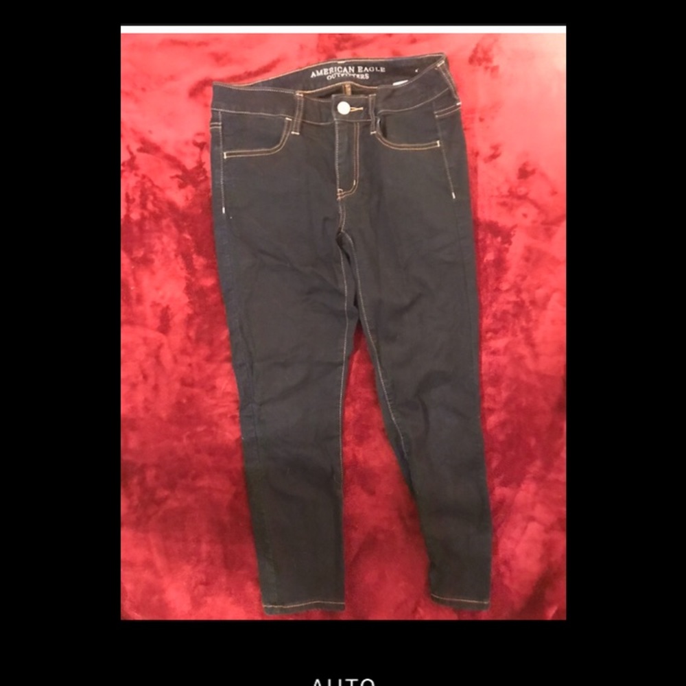 American Eagle Jegging Crop Super Super Stretch size 8 Jeans